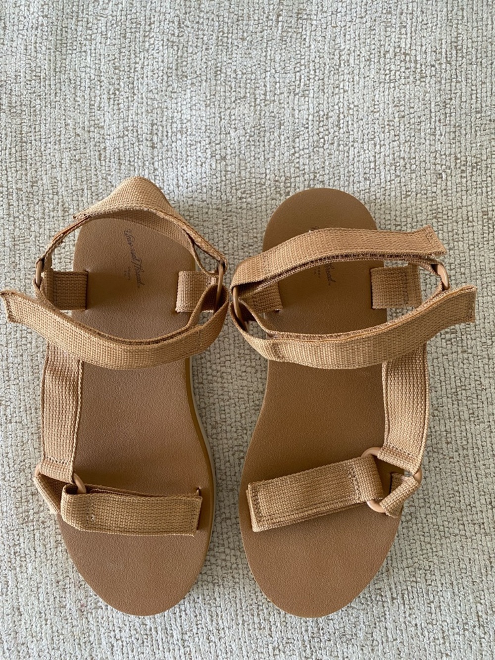 Universal Thread Tan Sandals - Picture 2 of 4